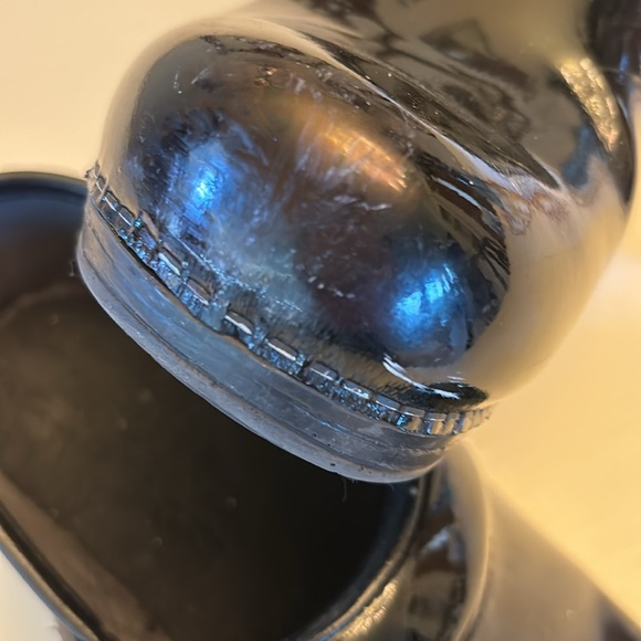 Dansko black patent leather clogs- in good condition size 37 - Picture 2 of 8